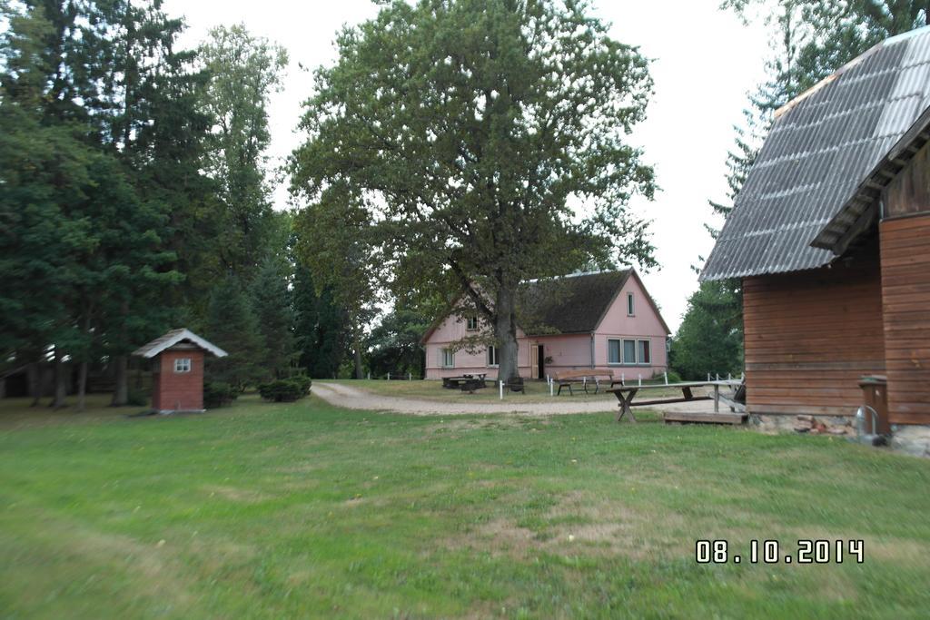 Penzion Lauku Viesu Maja Bajari Rucava Exteriér fotografie